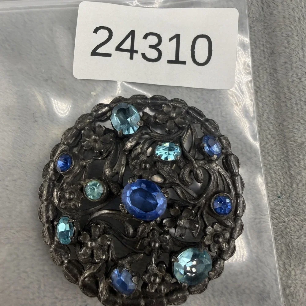 Vintage‎ Pot Metal Rhinestone Brooch Silver Tone Blue